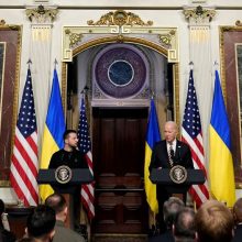 Kremlius: JAV provokuoja Ukrainą tęsti karą