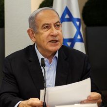 B. Netanyahu įspėja „Hezbollah“: nė vienas teroristas nėra apsaugotas
