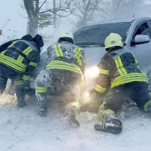 Ukrainoje, Rusijoje ir Moldovoje siautusi audra nusinešė mažiausiai aštuoniolika gyvybių