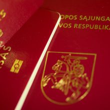 Pilietybės komisija siūlys prezidentui atimti Lietuvos pasą iš verslininko J. Kudimovo