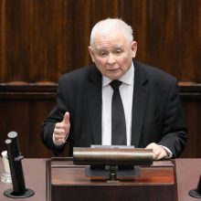 Lenkijos parlamento pirmininkas pavadino J. Kaczynskio išsišokimą šiurkščiu ir agresyviu