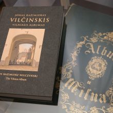 J. K. Vilčinskio „Vilniaus albumas“: sostinės peizažai atgimė numizmatinėse plaketėse