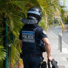 Prancūzijos policija nukovė vyrą, bandžiusį padegti sinagogą