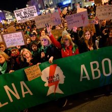 Lenkijos parlamentas pradeda seniai lauktus debatus dėl abortų