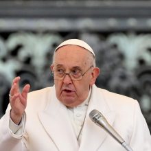 Popiežius išreiškė gilų sielvartą dėl Gazos Ruože nužudytų pagalbos darbuotojų