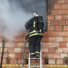 Anykščių rajone dega gyvenamasis namas