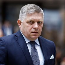 Žiniasklaida: Slovakijoje pašautas premjeras R. Fico