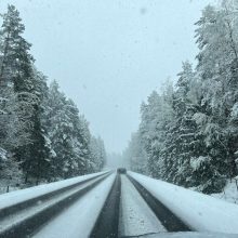 Orų siurprizas Lietuvoje: pranešama apie sniegą ir perkūniją
