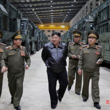 Šiaurės Korėjos lyderis ragina rengiantis karui vykdyti „epochines permainas“
