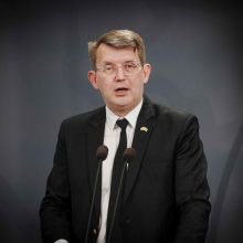 Danijos gynybos ministras: Ukrainai reikia padėti šiandien, po 2–3 metų bus per vėlu