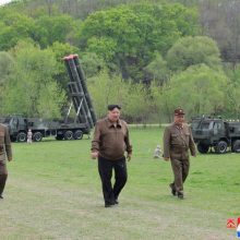 Kim Jong Unas stebėjo pirmąsias Šiaurės Korėjos branduolinio paleidimo pratybas