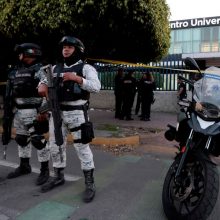 Meksikos universitete vyras mirtinai subadė dvi moteris