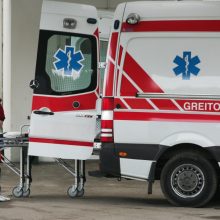 Po staigaus maršrutinio autobuso vairuotojo stabdymo Panevėžyje nukentėjo senolė