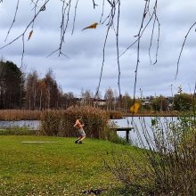 Šunį su žmogaus striuke pamatę internautai pašėlo: metų nuotrauka!