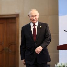 V. Putinas dėl nustatytų naftos kainų „lubų“ grasina sumažinti gavybą