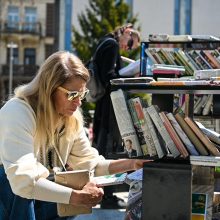 Kelionė po literatūros galaktikas: Kaune vyko „Aklas pasimatymas su knyga“