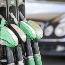 LEA: išlaidos benzinui sumažėjo 11 proc., dyzelinui – 16 proc.
