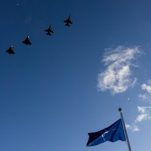 NYT: Rusijos įsiveržimas į Ukrainą keičia NATO karinę strategiją