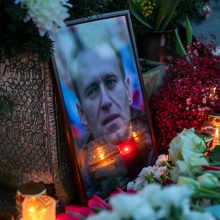Rusijos stačiatikių bažnyčia nušalino A. Navalno atminimo ceremonijai vadovavusį dvasininką