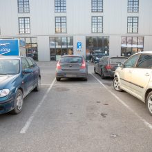 Pirmosios kauniečių reakcijos: parkavimo vietų mažinimas problemą tik paaštrins?