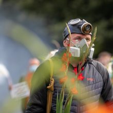 Smarvę kenčiantys gyventojai rinkosi laidoti įmonę: tikisi, kad ji bus uždaryta