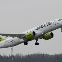 „Air Baltic“ nuo vasario dažniau skraidys tarp Vilniaus ir Tenerifės