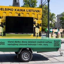 Sostinės centre – žaliųjų protesto akcija: ragina Vyriausybę priimti ryžtingus sprendimus
