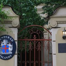Islandija sustabdė ambasados Rusijoje veiklą