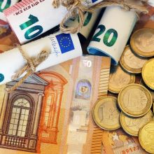 Seimo opozicija siūlo bankų solidarumo įnašą pratęsti neribotam laikui
