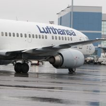 „Lufthansos“ darbuotojai reikalauja kelti algas: streikas paveikė ir lietuvius   