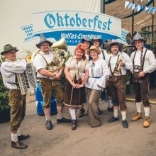 „Oktoberfesto“ aprangos tradicijos: drabužiai iš bebrų odos ir visame pasaulyje išgarsėjusi suknelė