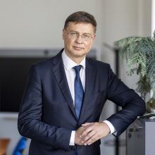 V. Dombrovskis: subsidijos Ukrainos grūdų vežimui per Baltijos uostus nesvarstomos 