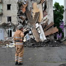 Ukraina kalba apie Rusijos vykdomą bombardavimų bangą rytuose