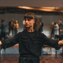 Spektaklis „Mikado“: kai šokis sutinka kovos meną