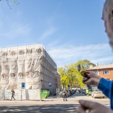 Pradžia: žvilgsnis į buvusio Valstybės teatro atpakalį ir į Kęstučio gatvę, beieškant pirmojo J.Vaičkaus ir jo trupės būsto.