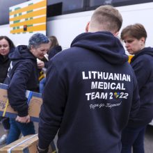 A. Dulkys išlydėjo į Kyjivą vykstančius Lietuvos medikus: tikiu, kad jie padės kurti naują Ukrainą