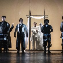 Spektaklyje „Atminimo malda“ įprasmintas žydų tautos gyvenimas ir Holokausto tragedija