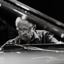 Legendinė džiazo asmenybė V. Ganelinas atvyksta į Vilnių koncertui su simfoniniu orkestru