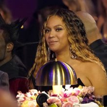 Beyonce pasiekė „Grammy“ rekordą, H. Stylesas gavo geriausio albumo apdovanojimą