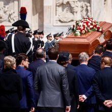 Milane vyksta valstybinės S. Berlusconi laidotuvės 