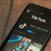 JAV Atstovų Rūmai balsuos dėl „TikTok“ draudimo