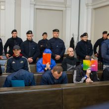 Pravieniškių gaują į teismą atlydėjo pusšimtis konvojaus pareigūnų