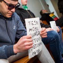 Jaunuolių šūkiai „Lietuva – lietuviams“ sulaukė prokuratūros atsako