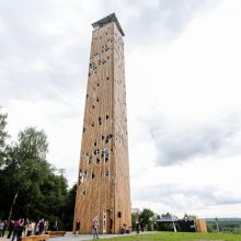 Anšlagas: prie Birštono apžvalgos bokšto eilėje teko laukti ir tris valandas