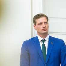 Prezidentas ragina K. Mažeiką „netapti miškų kirtimo ministru“