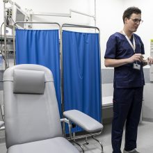 Santaros klinikos ragina nepanikuoti dėl koronaviruso: medikai pasiruošę