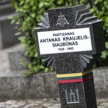 Vilniuje pašventintas paminklas paskutiniam partizanui – A. Kraujeliui-Siaubūnui