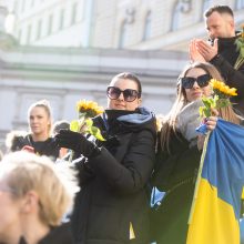Kovo 8-ąją – solidarumo akcija su Ukrainos moterimis: mes visa širdimi su ukrainiečiais