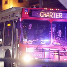 Otavoje autobusui įsirėžus į stotelę žuvo trys žmonės, dešimtys sužeista