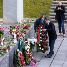 Vilniuje pergalės minėjimas – kuklesnis: skambėjo sovietinės karinės dainos, bet tyliau
